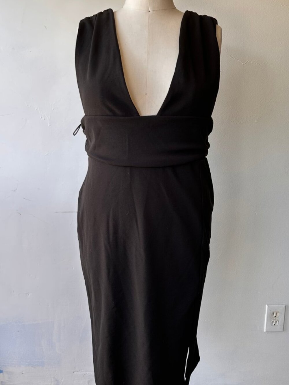 Showpo Deep V neck Dress 16